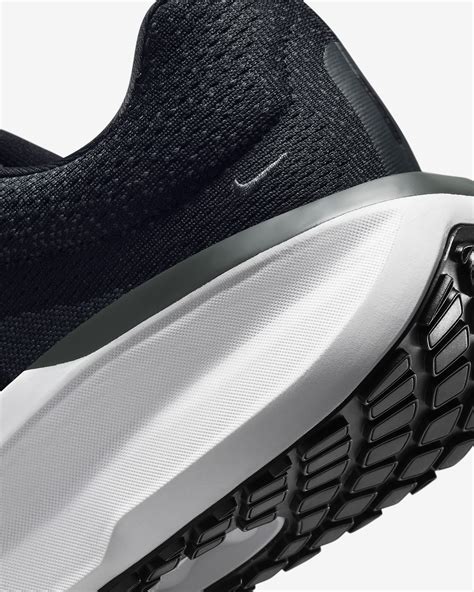 Nike Winflo 11 Neutralschuh Herren 